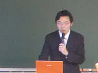 教授 富田博秋