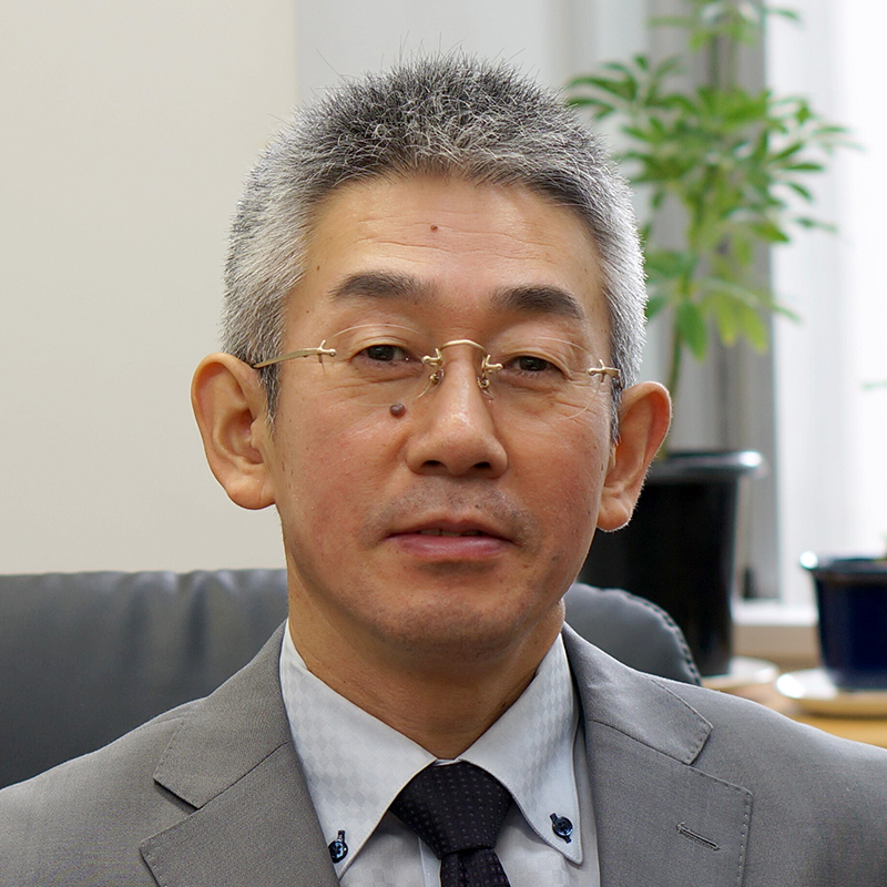 本間 経康