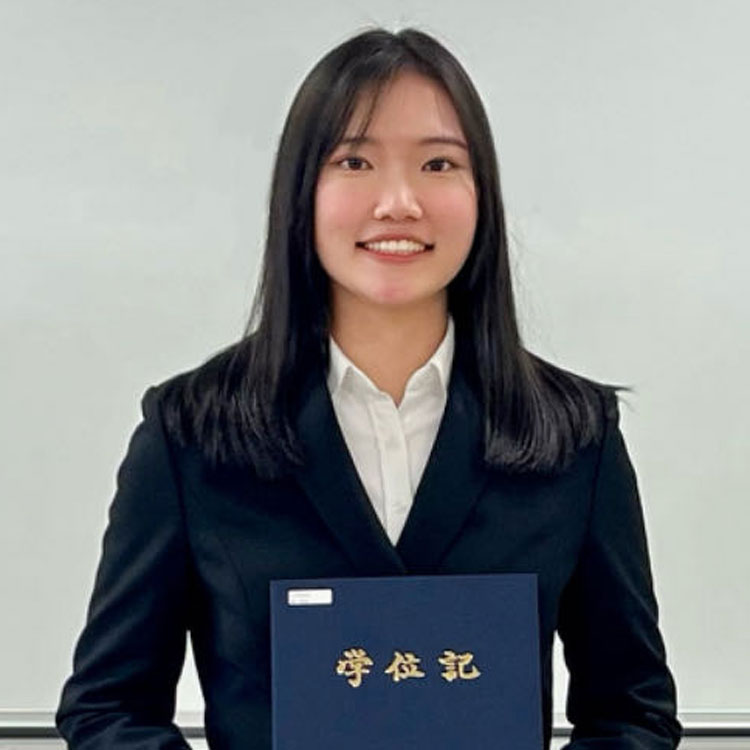 趙 哲毓